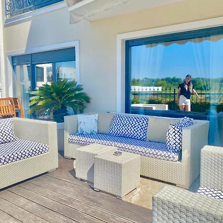 In Complex Panorama Černomorec