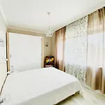 In Complex Panorama 체르노모레츠