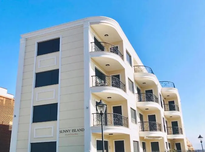 In Complex Panorama Apartment Chernomorets