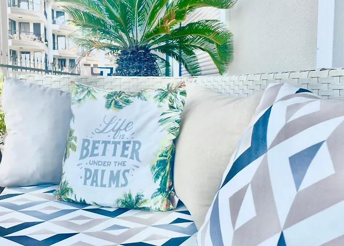 In Complex Panorama Apartment Chernomorets