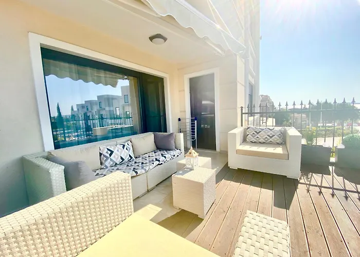 In Complex Panorama * Chernomorets