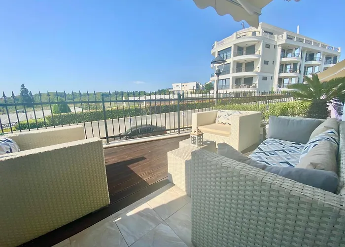 In Complex Panorama Apartment *