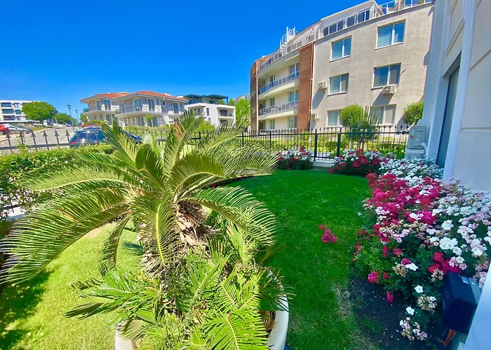 Apartment In Complex Panorama Chernomorets