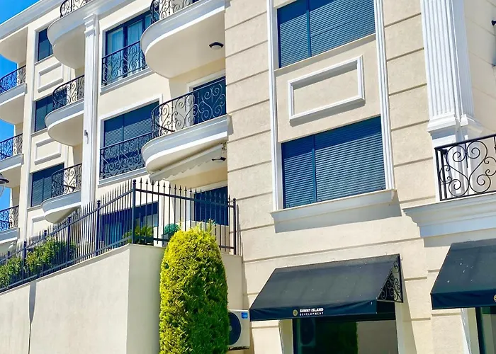 In Complex Panorama Chernomorets